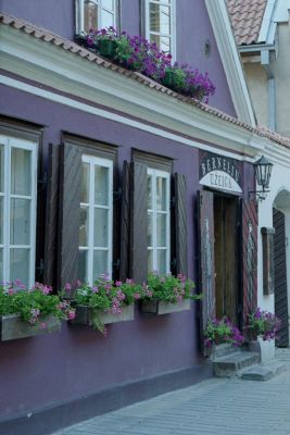 8801907103 20f8417729 o