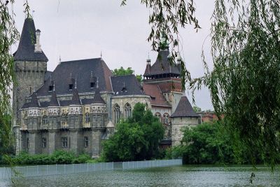 zamek vaydahunyad 8812561106 o