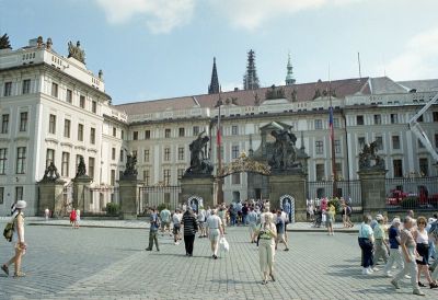 paac praski na hradanach 8801728125 o