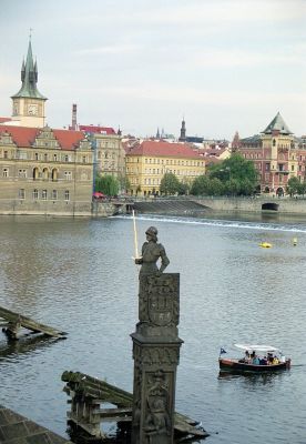 pomnik rolanda przy mocie karola 8801604749 o